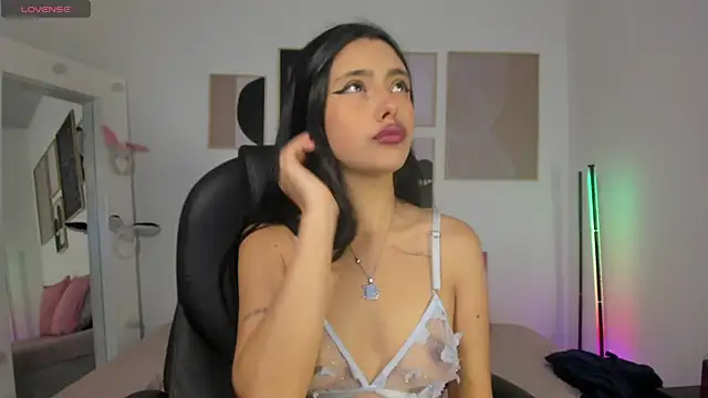 nahomi kiss20 online show from 09/12/25, 12:27