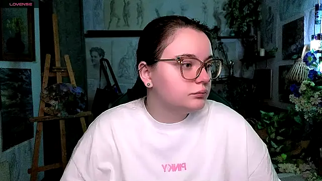 KatrinClark online show from 09/13/25, 04:18