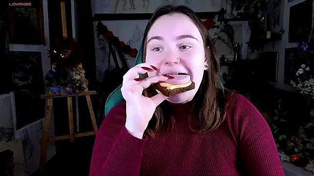 KatrinClark online show from 11/08/25, 04:29