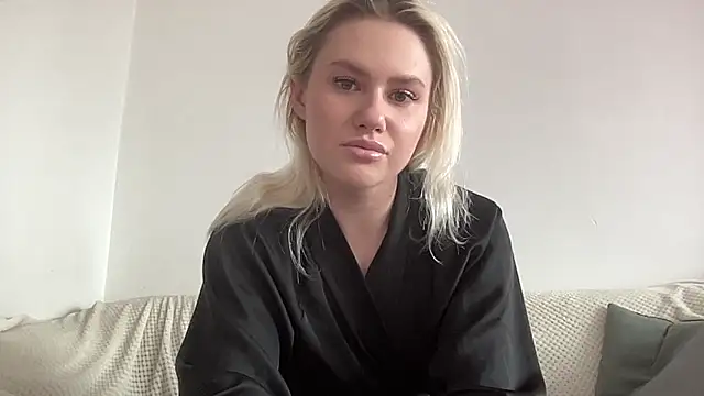 ElaraLuxxxe online show from 10/08/25, 10:35