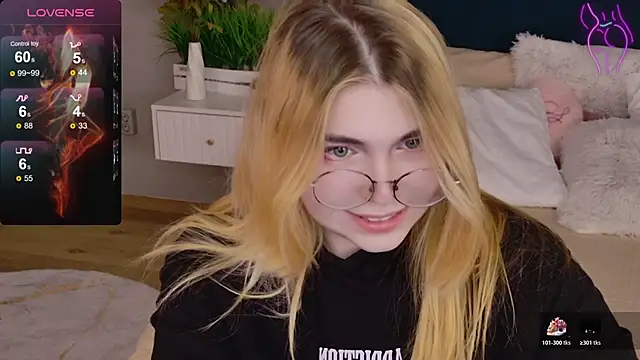 Evie Vall online show from 11/08/25, 03:34