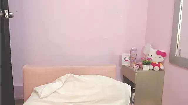 kiity horny  online show from 11/18/25, 12:31