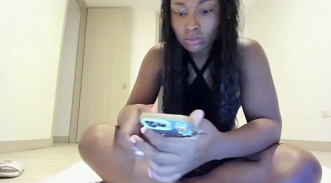 Snapshot of Meganbelford1 chatting on 02/09/25, 12:17 Meganbelford1 online show from 02/09/25, 12:17