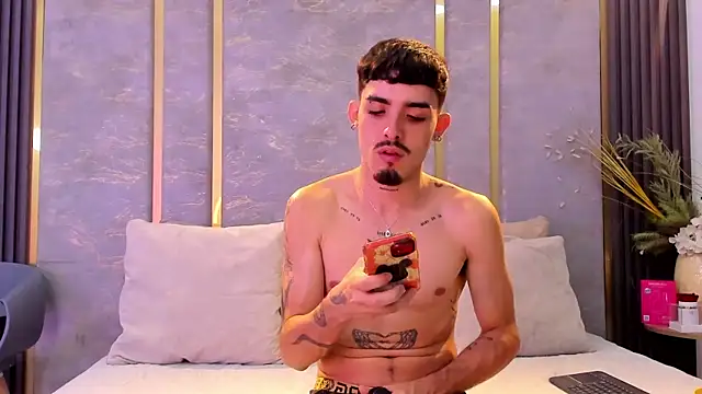 NikoStone  online show from 10/15/25, 04:12