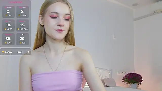 KumiKruz online show from 11/10/25, 02:27