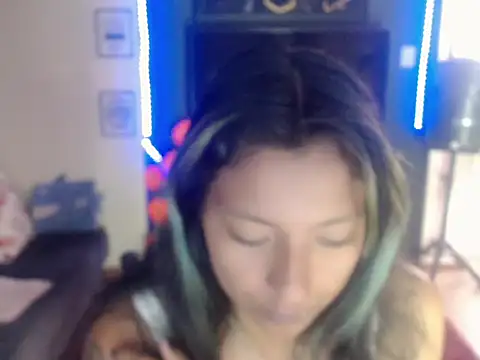 Snapshot of ScarletSizzling chatting on 10/04/25, 01:20 ScarletSizzling online show from 10/04/25, 01:20