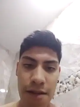 aispuro8505 online show from 10/22/25, 02:23