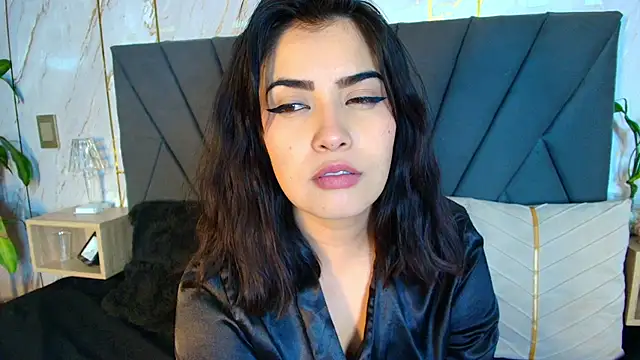 chloe Laurent1 online show from 10/03/25, 04:31