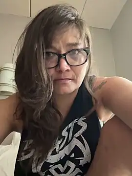 Snapshot of cupcakekitty1414 chatting on 09/11/25, 10:26 cupcakekitty1414 online show from 09/11/25, 10:26