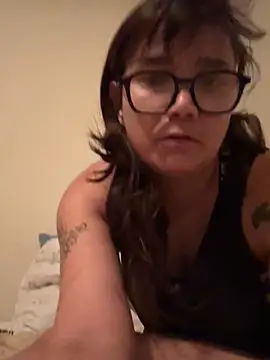 Snapshot of cupcakekitty1414 chatting on 09/30/25, 03:22 cupcakekitty1414 online show from 09/30/25, 03:22