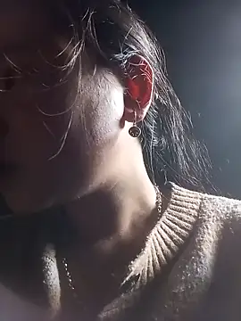 may-squirl online show from 11/18/25, 01:44