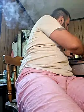 Snapshot of Bush_smusher chatting on 09/12/25, 09:15 Bush smusher online show from 09/12/25, 09:15