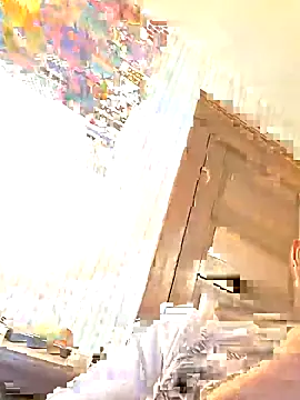 Snapshot of Bush_smusher chatting on 10/13/25, 10:32 Bush smusher online show from 10/13/25, 10:32