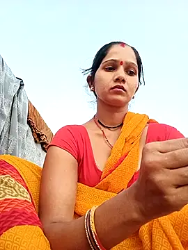 Snapshot of Jooli_xx chatting on 09/24/25, 12:52 Jooli xx online show from 09/24/25, 12:52