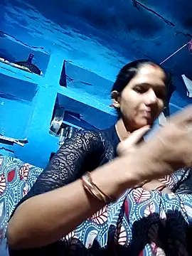 Snapshot of Jooli_xx chatting on 09/28/25, 12:27 Jooli xx online show from 09/28/25, 12:27