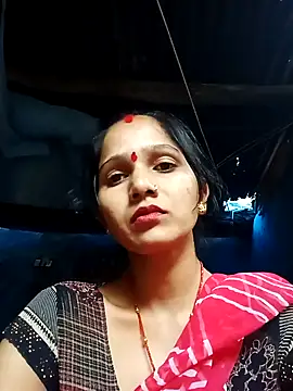 Snapshot of Jooli_xx chatting on 10/04/25, 11:52 Jooli xx online show from 10/04/25, 11:52