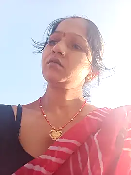 Snapshot of Jooli_xx chatting on 10/07/25, 02:53 Jooli xx online show from 10/07/25, 02:53