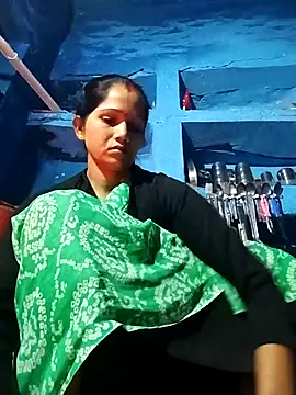 Snapshot of Jooli_xx chatting on 10/07/25, 11:57 Jooli xx online show from 10/07/25, 11:57