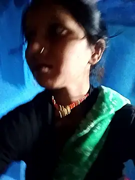 Snapshot of Jooli_xx chatting on 10/11/25, 02:00 Jooli xx online show from 10/11/25, 02:00