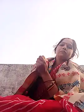 Snapshot of Jooli_xx chatting on 10/14/25, 01:39 Jooli xx online show from 10/14/25, 01:39