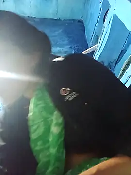 Snapshot of Jooli_xx chatting on 10/15/25, 02:06 Jooli xx online show from 10/15/25, 02:06