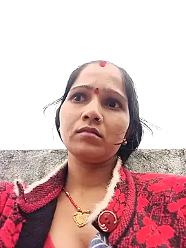 Snapshot of Jooli_xx chatting on 10/31/25, 11:33 Jooli xx online show from 10/31/25, 11:33