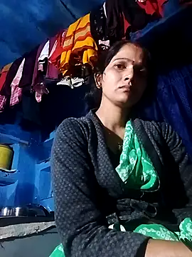 Snapshot of Jooli_xx chatting on 11/02/25, 02:30 Jooli xx online show from 11/02/25, 02:30