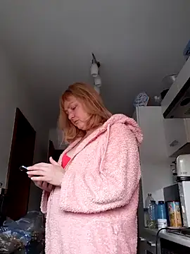 LiluLiluLilu online show from 10/17/25, 07:22