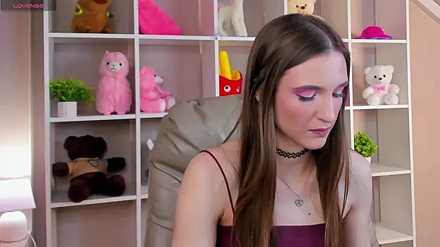 Snapshot of Alisha_Green chatting on 10/17/25, 09:12 Alisha Green online show from 10/17/25, 09:12