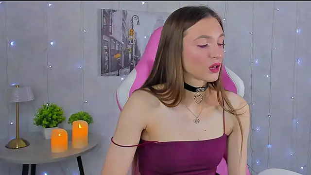 Snapshot of Alisha_Green chatting on 10/29/25, 01:41 Alisha Green online show from 10/29/25, 01:41