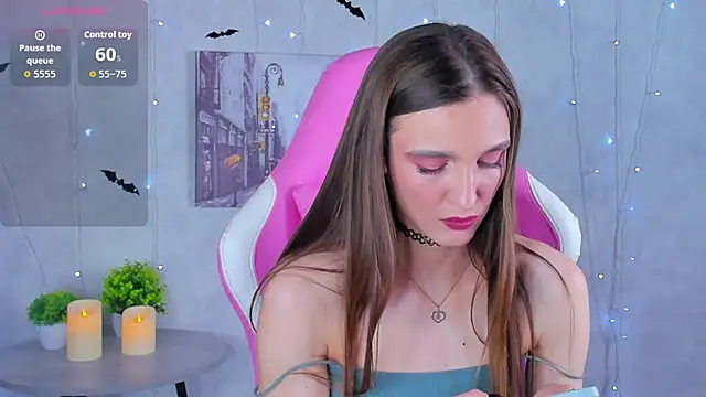 Snapshot of Alisha_Green chatting on 11/06/25, 09:32 Alisha Green online show from 11/06/25, 09:32