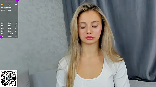 NaughtySeraphine online show from 11/21/25, 06:01