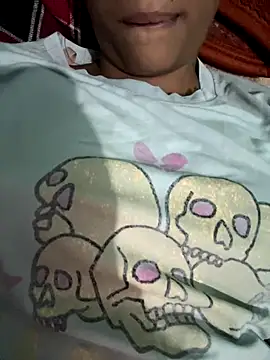 Snapshot of Romantic-jeeva chatting on 09/11/25, 03:23 Romantic-jeeva online show from 09/11/25, 03:23