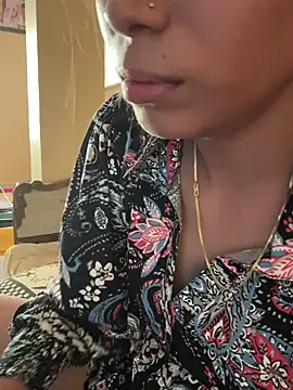 Snapshot of Romantic-jeeva chatting on 09/21/25, 09:22 Romantic-jeeva online show from 09/21/25, 09:22