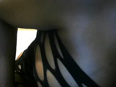 Snapshot of Sweetblcklips chatting on 10/31/25, 05:58 Sweetblcklips online show from 10/31/25, 05:58