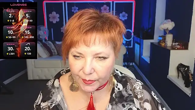 Kira Kenett online show from 10/22/25, 11:32