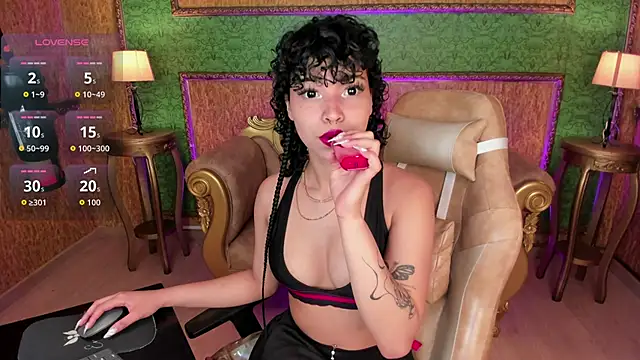 DaniCollinn  online show from 10/16/25, 08:10