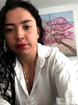 Paris 11 online show from 10/21/25, 12:17