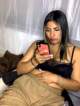 Snapshot of Berta_arevalo_blsd chatting on 09/24/25, 01:53 Berta arevalo blsd online show from 09/24/25, 01:53