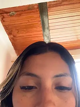 Snapshot of Berta_arevalo_blsd chatting on 10/05/25, 07:34 Berta arevalo blsd online show from 10/05/25, 07:34