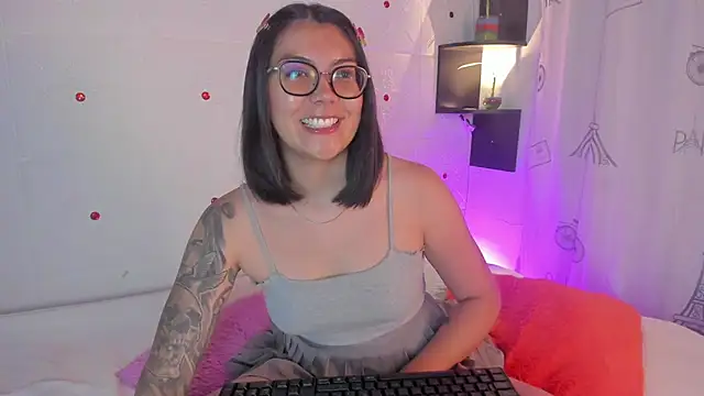 LolaXXXperience online show from 09/09/25, 11:10