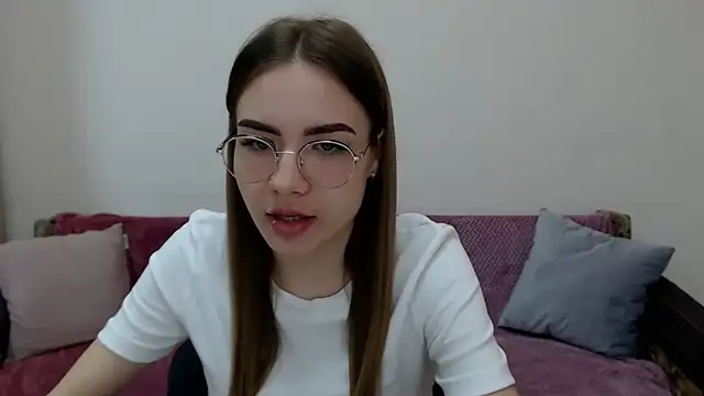 Snapshot of aSingleOne chatting on 10/15/25, 07:47 aSingleOne online show from 10/15/25, 07:47