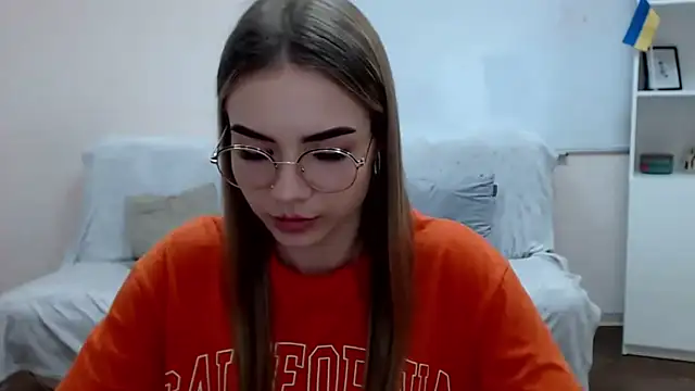 Snapshot of aSingleOne chatting on 11/16/25, 06:13 aSingleOne online show from 11/16/25, 06:13