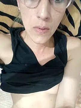 Valeri hot ass online show from 11/27/25, 04:14