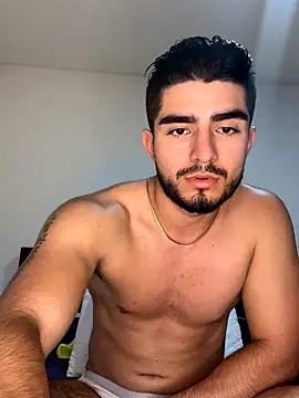 Snapshot of zayn_maximoff chatting on 09/15/25, 04:01 zayn maximoff online show from 09/15/25, 04:01