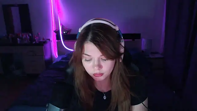 NutsGilmore online show from 10/28/25, 05:26