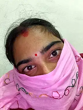 Snapshot of Hot_radh82 chatting on 11/21/25, 05:11 Hot radh82 online show from 11/21/25, 05:11