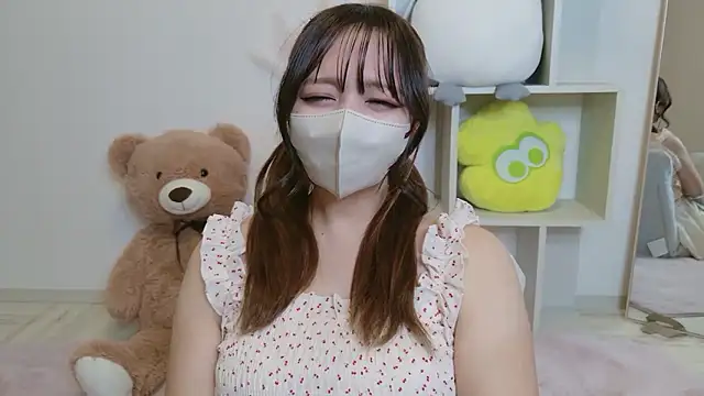 JP Momo o0 online show from 10/08/25, 01:09