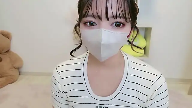 JP Momo o0 online show from 11/09/25, 11:30