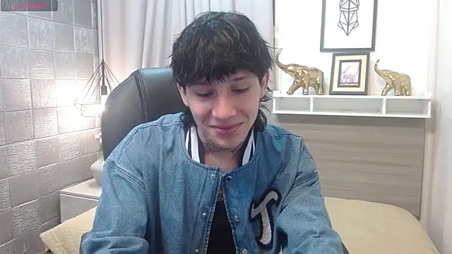 Iantwink18 online show from 11/08/25, 07:45